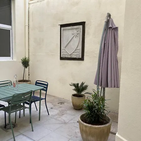 Apartamento Coeur De Avec Cour *